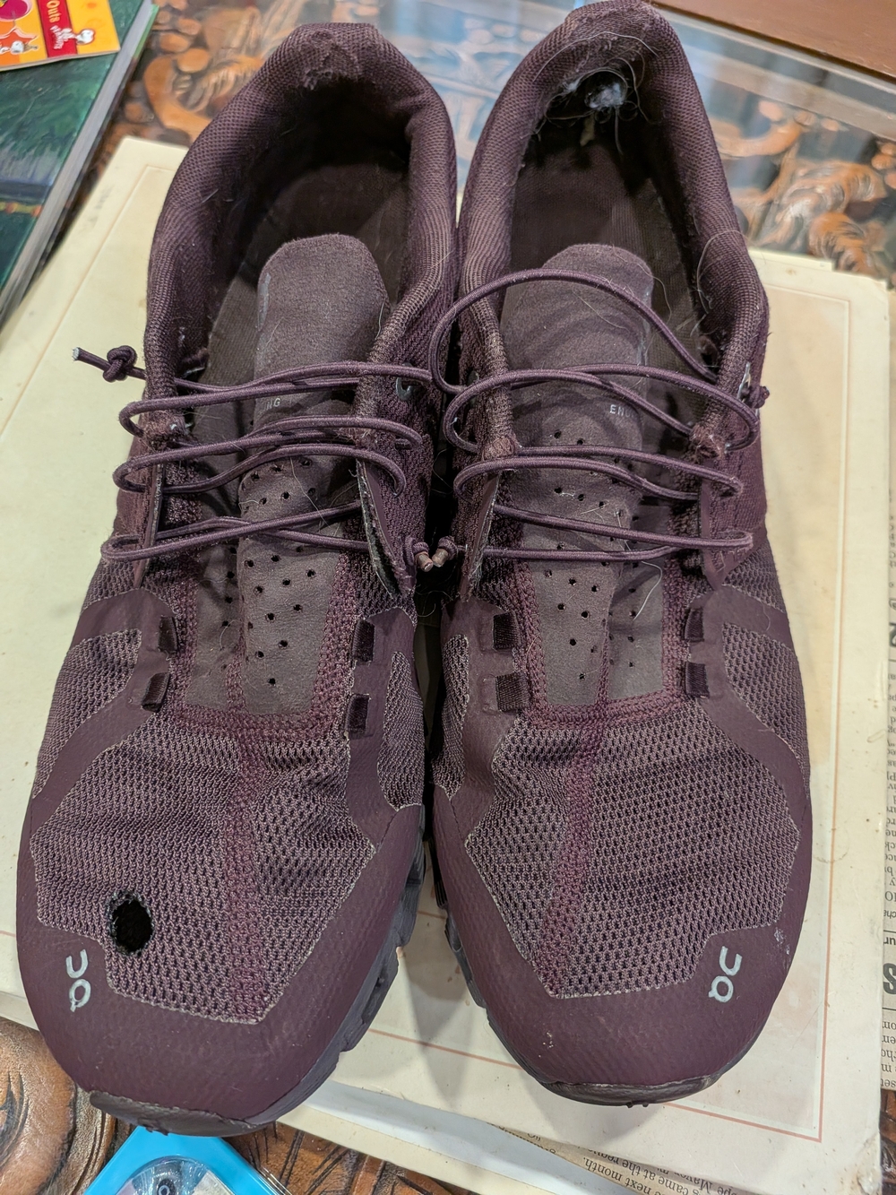 Men's Performance Running Shoes in Deep Plum